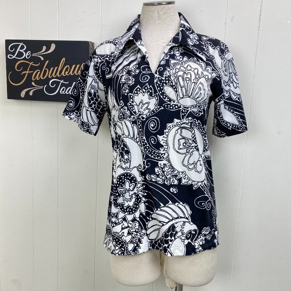 Vintage Tops - Vintage Black & White Floral Paisley V-Neck Shirt